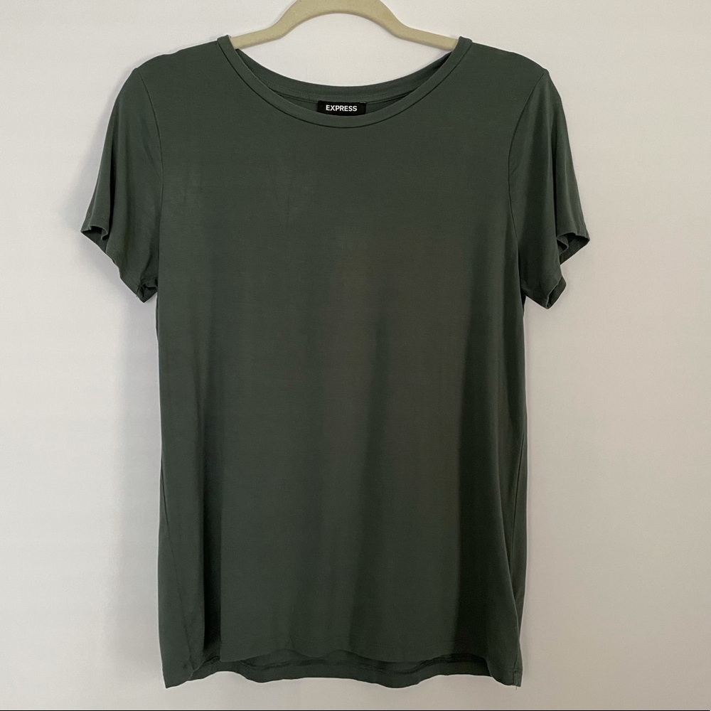 Express Crew Neck Easy Tee in basil